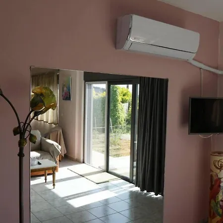 Lovely Modern Studio In Romanos Patras Greece Apartment *